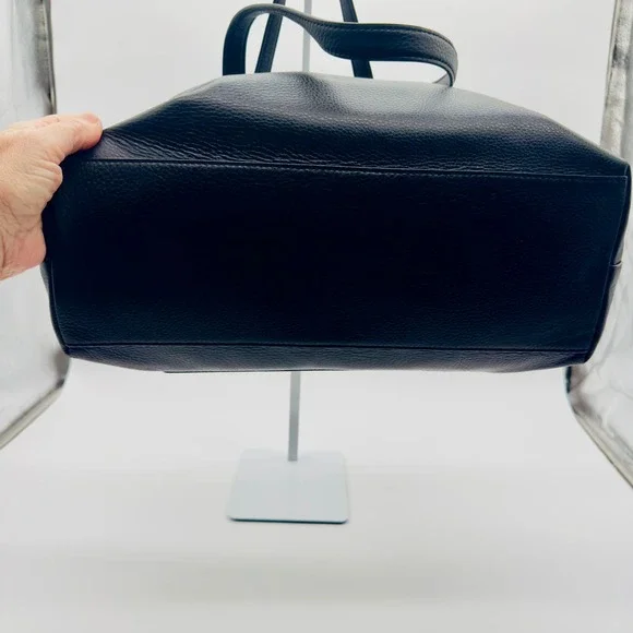 Tory Burch Meyer Plaque Pebbled Leather Tote Bag in Black - Picture 5 of 16